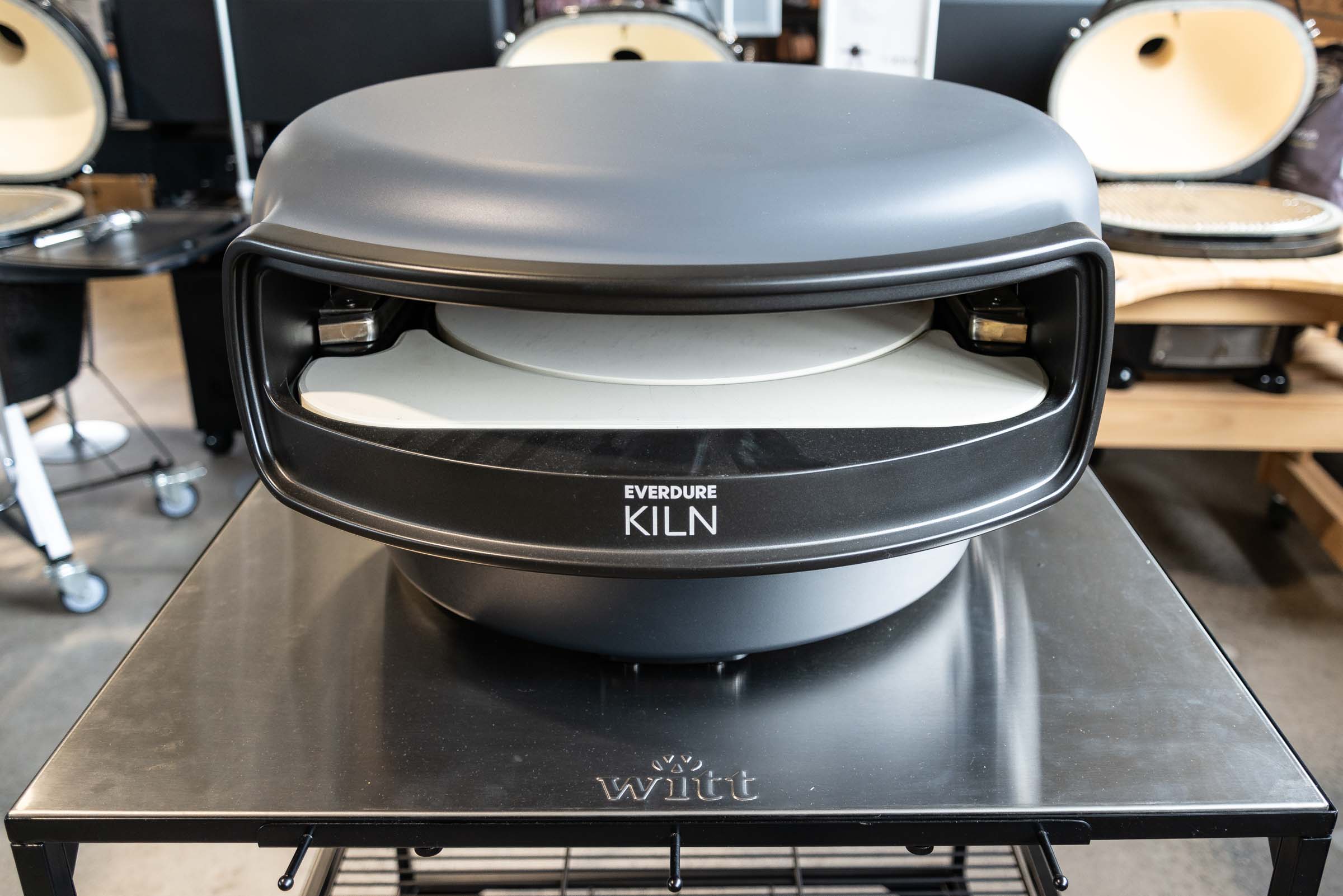 Everdure KILN Pizzaofen in der GREENOL BBQ-Ausstellung